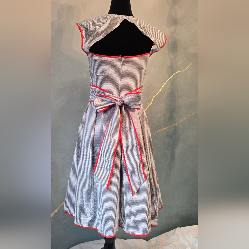 NWOT Seersucker Blue White Striped Dress Sweetheart Neck Cap Sleeve Tie Back S - Picture 4 of 10